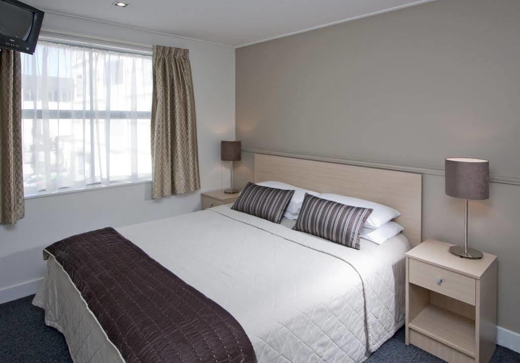 Quest Dunedin Serviced Apartments Extérieur photo