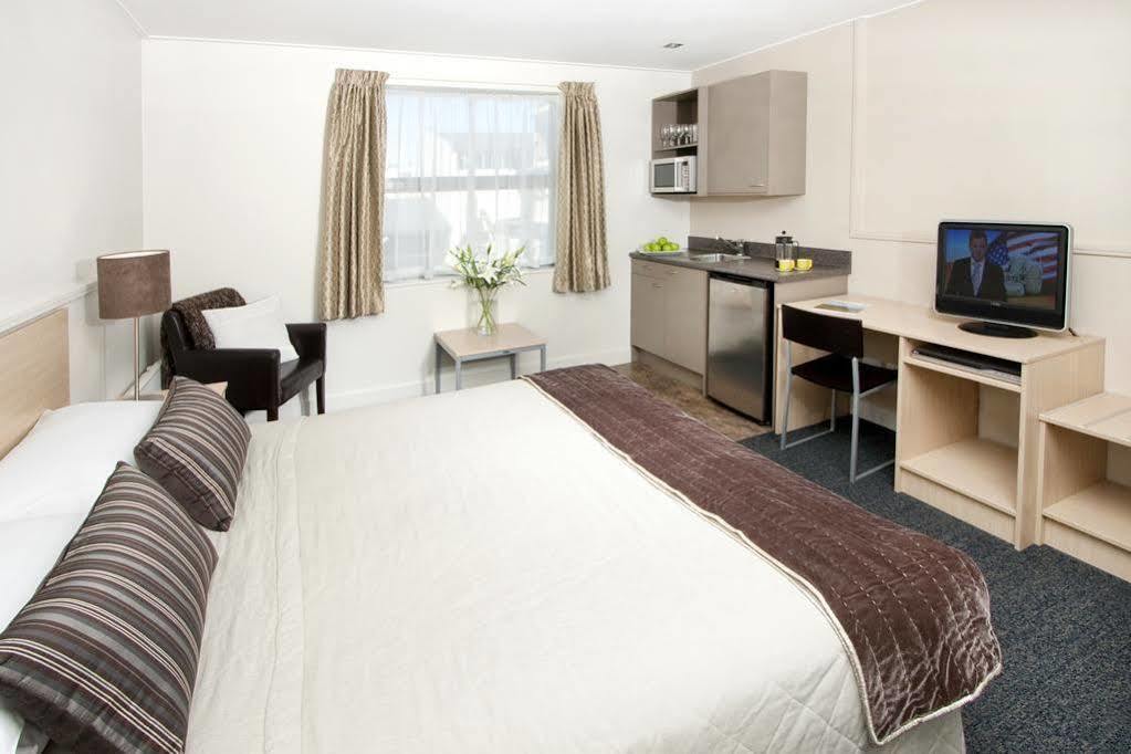 Quest Dunedin Serviced Apartments Extérieur photo